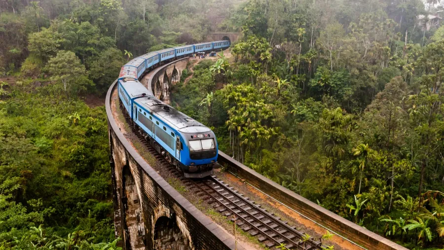 nine arches bridge in sri lanka ella