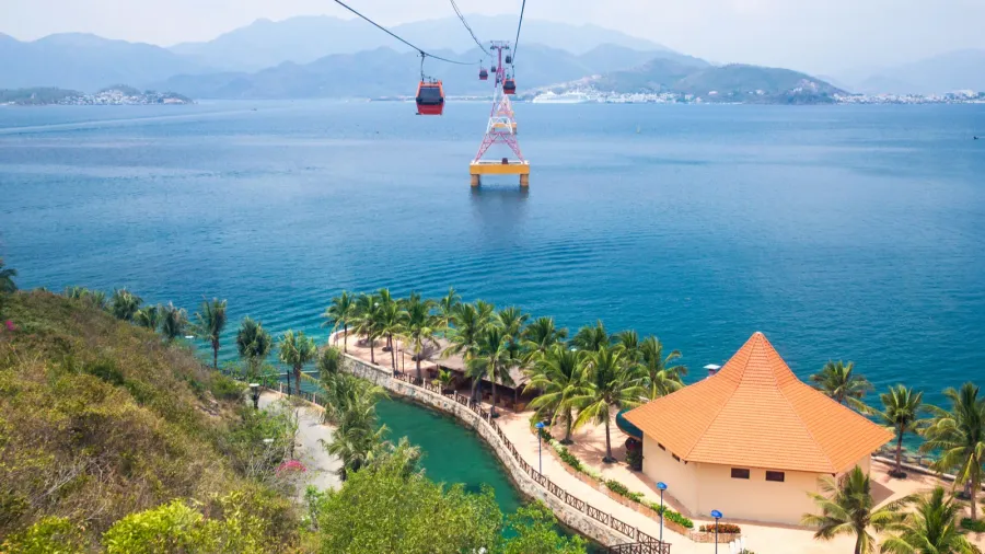 one of the worlds longest cable car vietnam