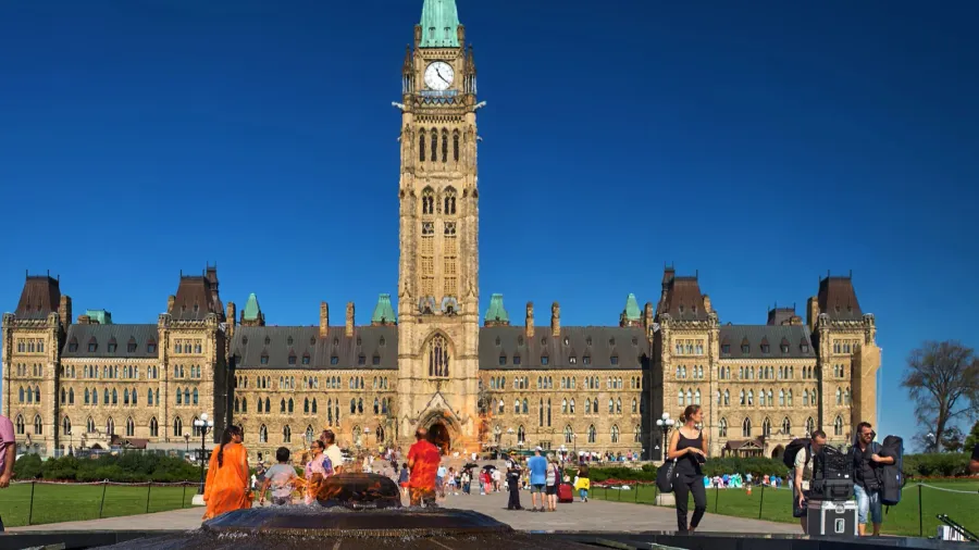 ottawa ontario canada september 18 2018 centennial flam and tourists