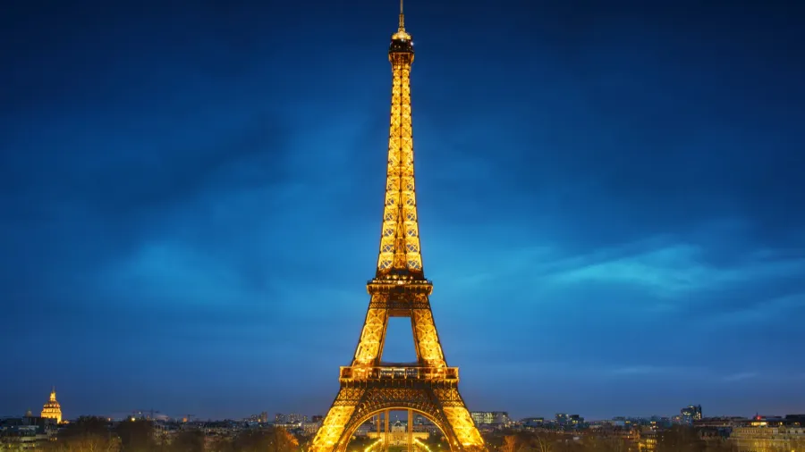 paris cityscape at sunset  eiffel tower