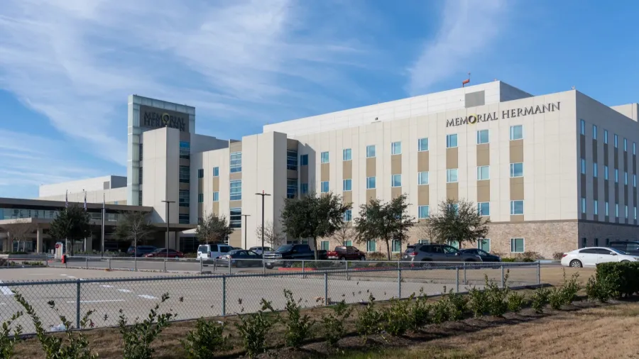 pearland texas usa  february 14 2022 memorial hermann buildings