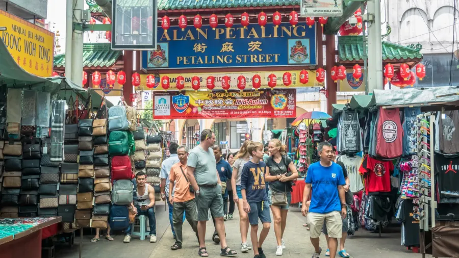 petaling street is a chinatown which is located in kuala