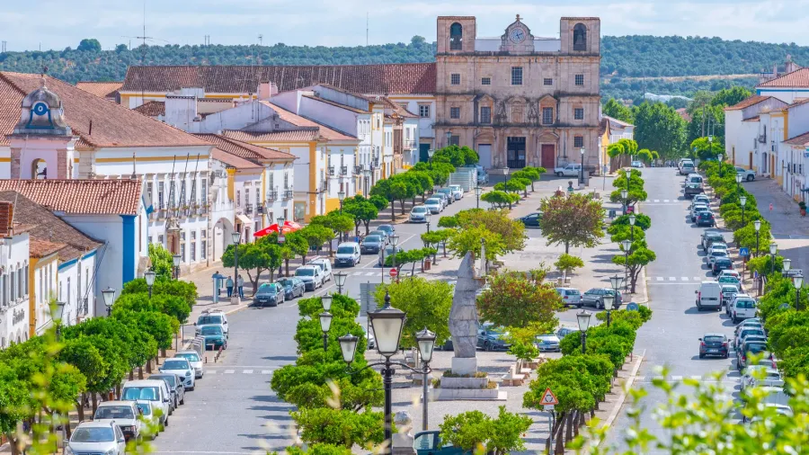 praca de republica leading to the sao bartolomeu church in