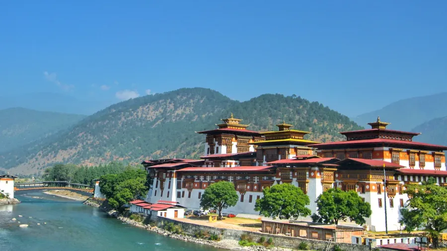punakha dzong monastery or pungthang dewachen phodrang palace o