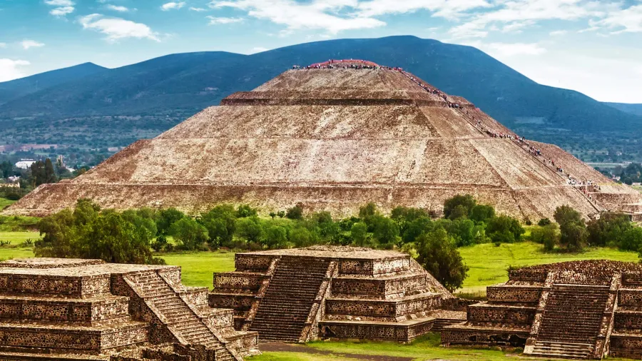 pyramids of mexico
