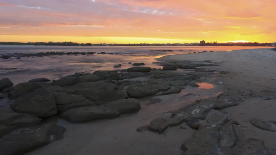 queensland coastline evening