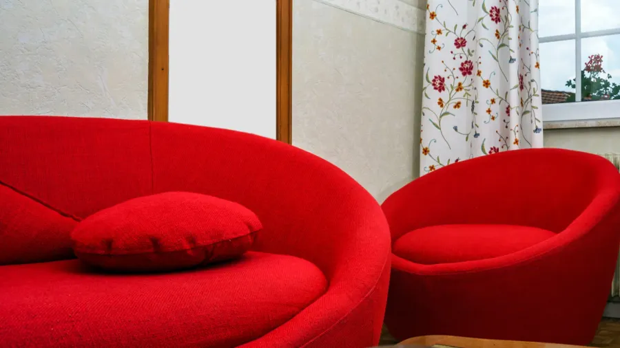 red round sofa