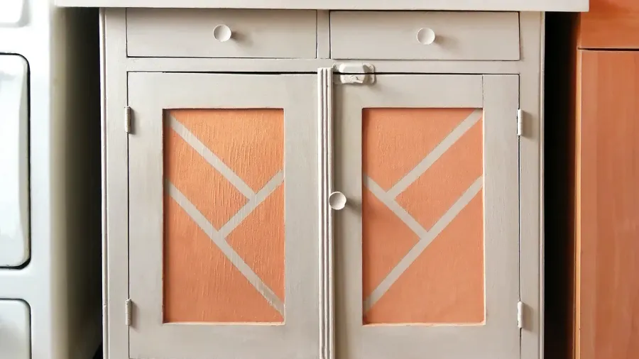 restoration of wooden sideboard provence style tables repainting with swab