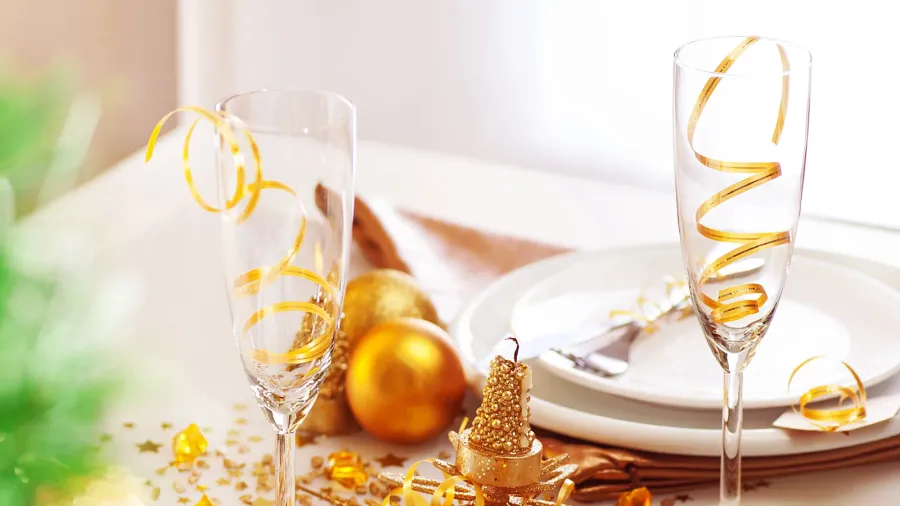 romantic holiday dinner