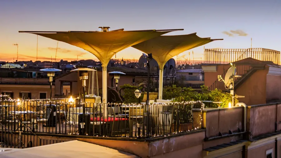 roof restaurant and garden in rome