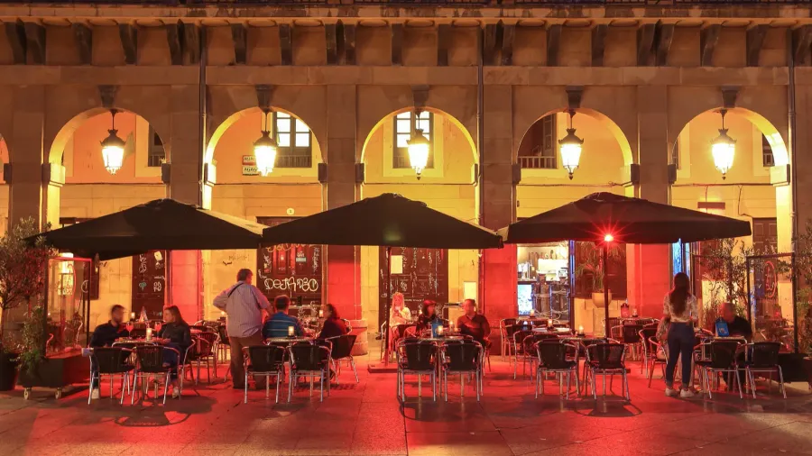 san sebastian at night