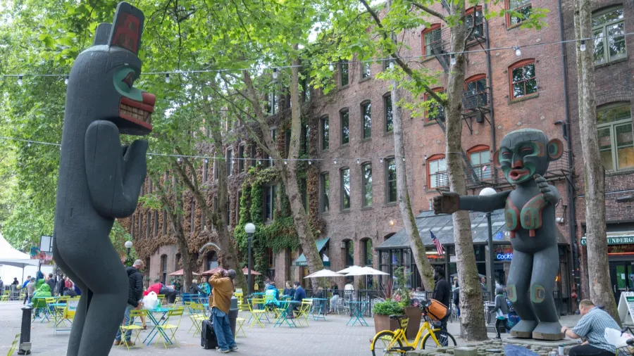 seattle washington  june 30 2018  pioneer square plaza