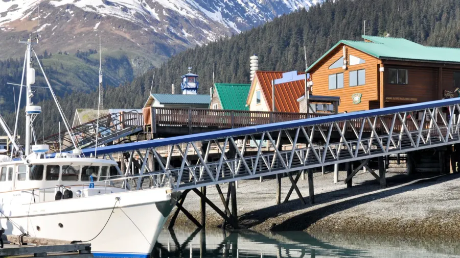 seward bay harbor in alaska