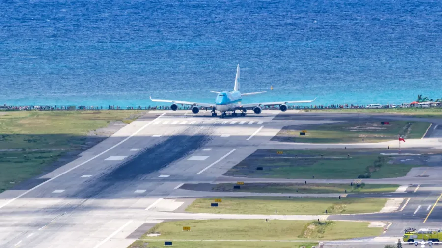 sint maarten netherlands antilles  september 18 2016 klm asia