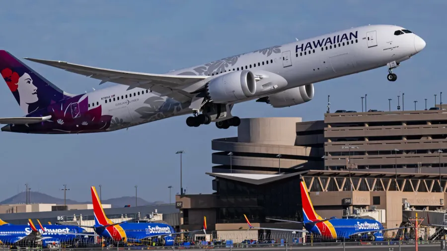 sky harbor international airport 92824 phoenix az us