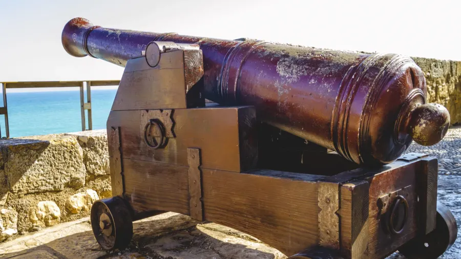 spanish cannon pointing out to sea fortress