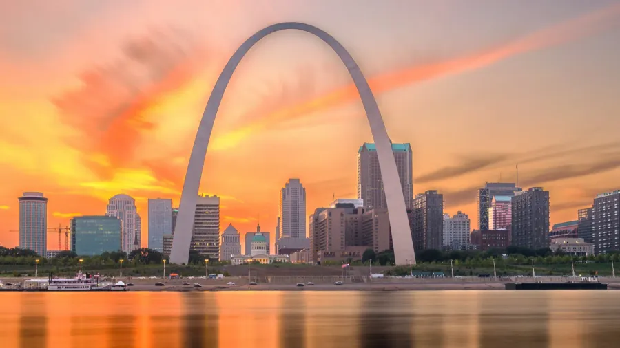 St. Louis downtown cityscape with the Arch.