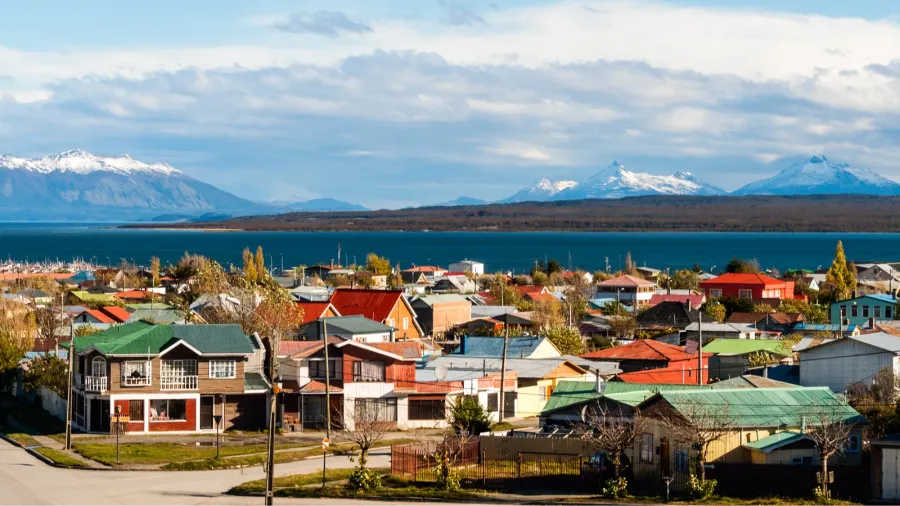 strait of magellan puerto natales patagonia chile