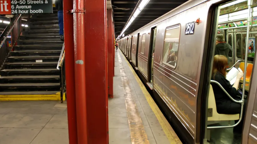 subway in nyc  manhattan
