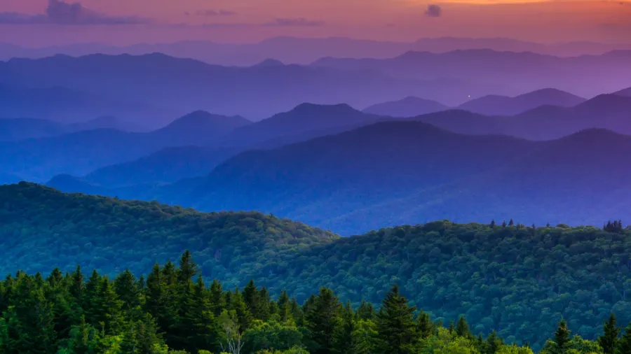 sunset from cowee mountains overlook on the blue ridge parkway