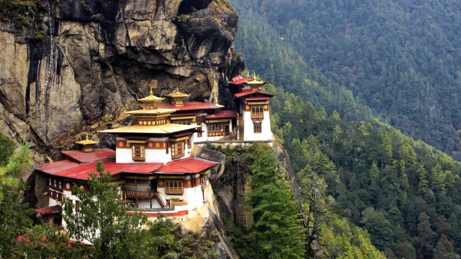 taktshang goembatigers nest monastery bhutan