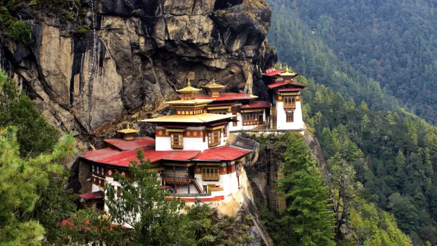 taktshang goembatigers nest monastery bhutan