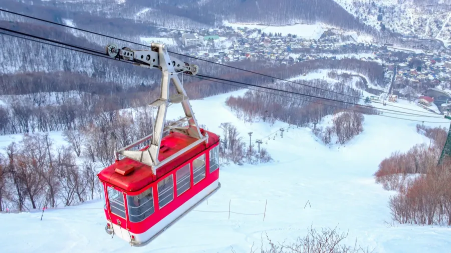 tenguyama ropeway transport from the base to the top of