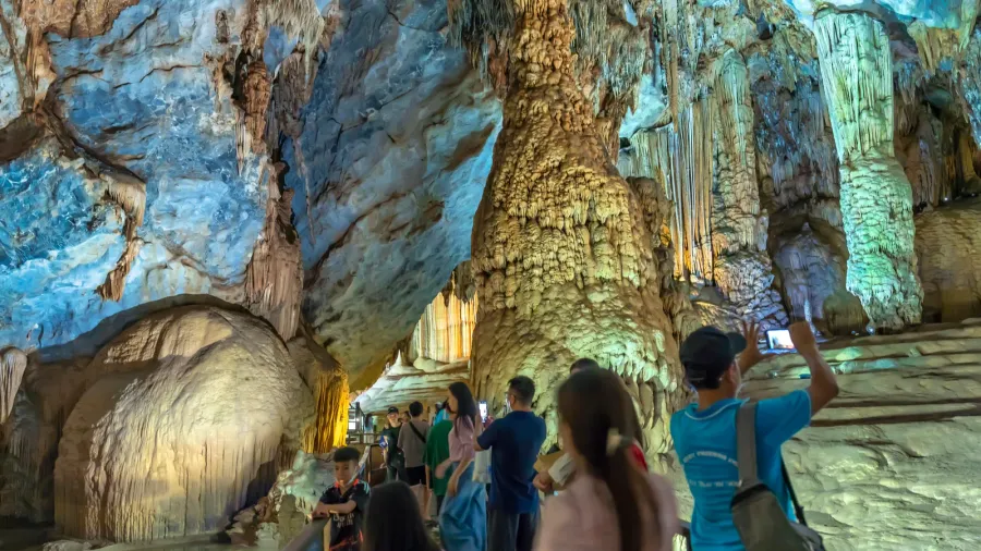 the cave of the city of barcelona