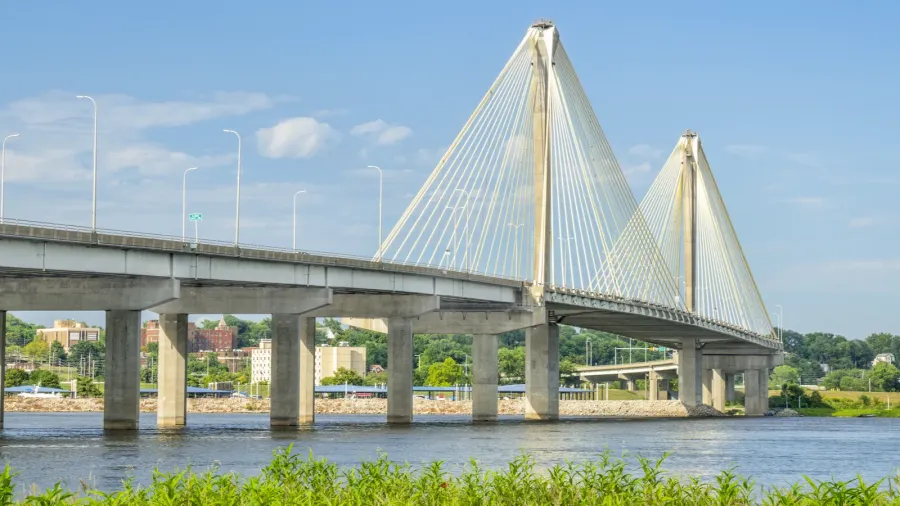 the clark bridge a cablestayed bridge across the mississippi river