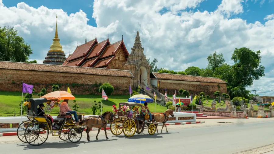 the horse carriage in lampang at wat phra that lampang