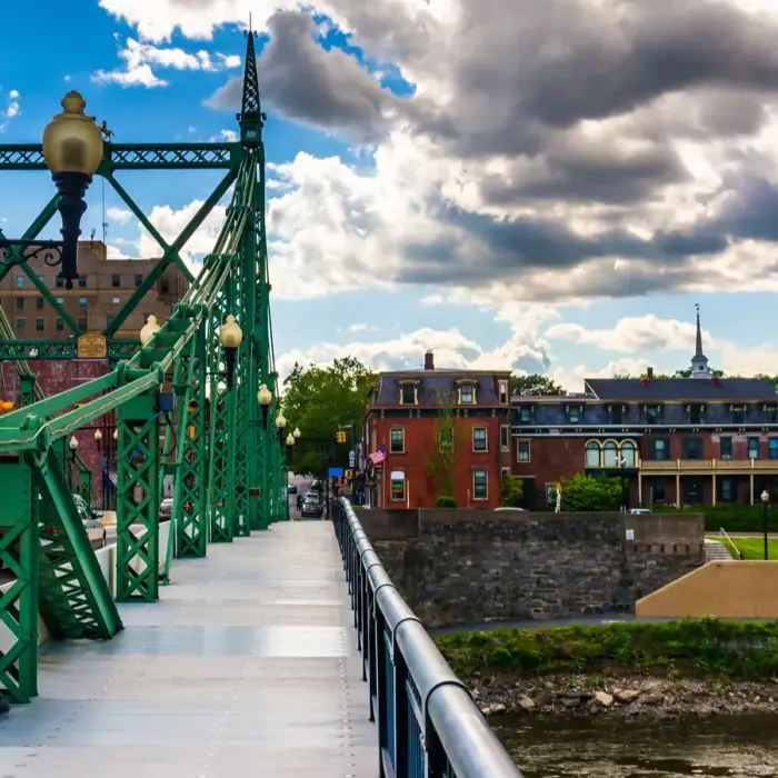 Big US cities that somehow still feel cozy and walkable