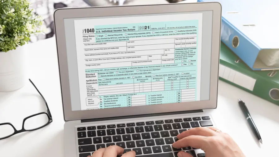 us individual income tax return accountant working with us tax