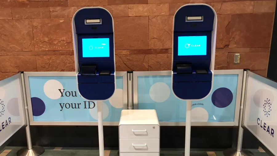 phoenixazusa  101518 airport security and priority clearance biometric
