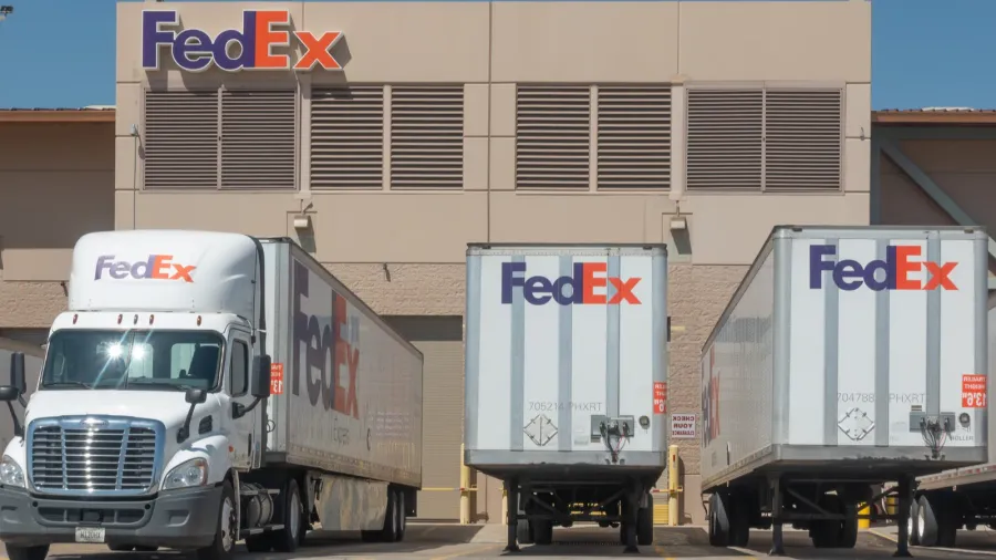 phoenixazusa  81619 large fedex delivery trucks at warehouse facility