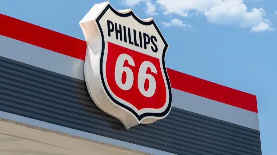 vermillion sd usa  june 22 2023phillips 66 filling station