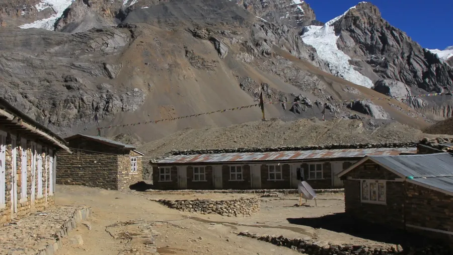view from thorung la high camp