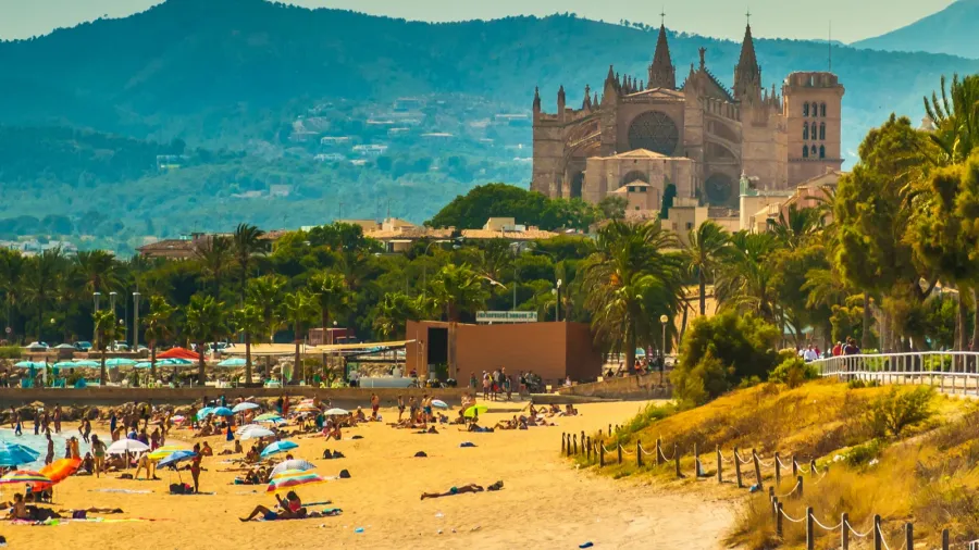 view of the beach of palma de mallorca
