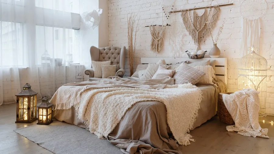 the vintage room vibes with cozy elements
