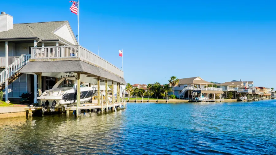 waterfront homes