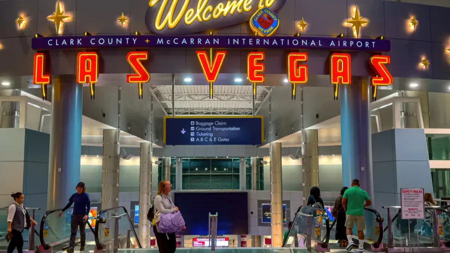 welcome to las vegas at harry reid international airport