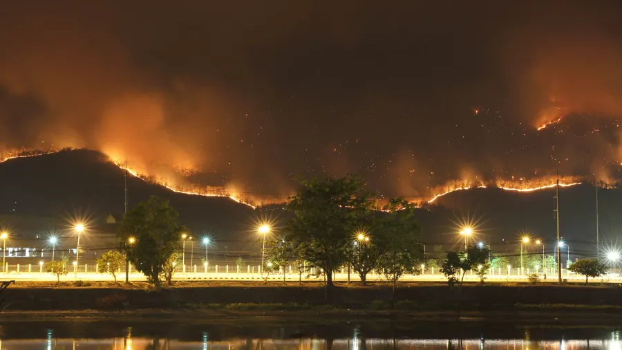 wildfire with long shutterspeed