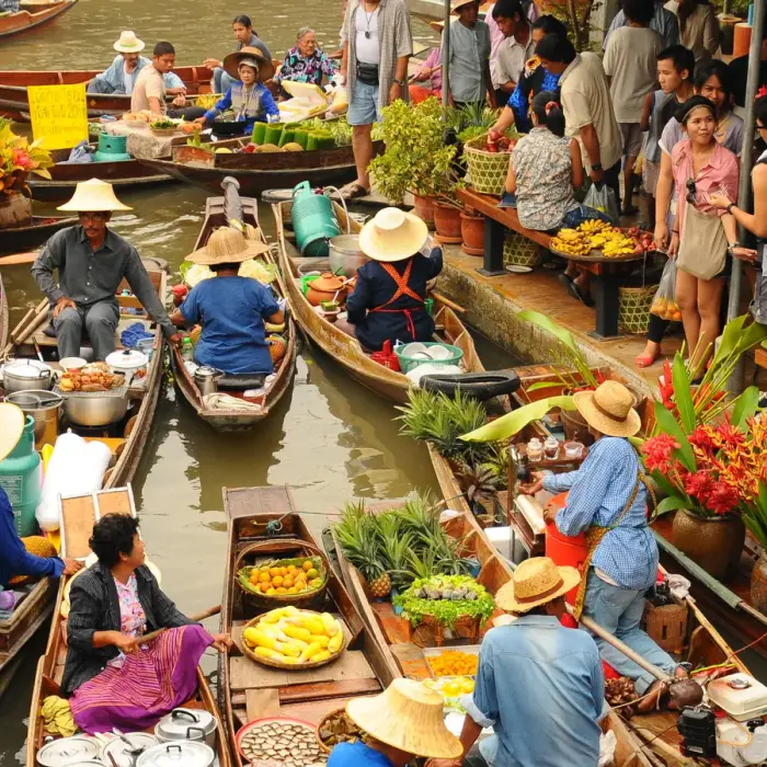 Thailand’s floating markets that operate like river cities