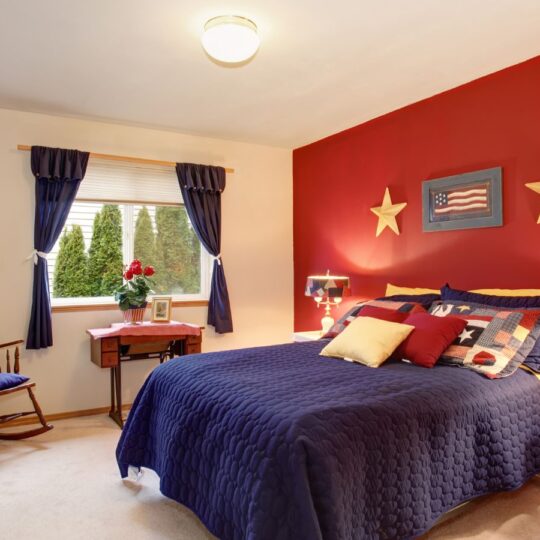 Creative Patriotic Bedroom Makeovers for the 4th of July