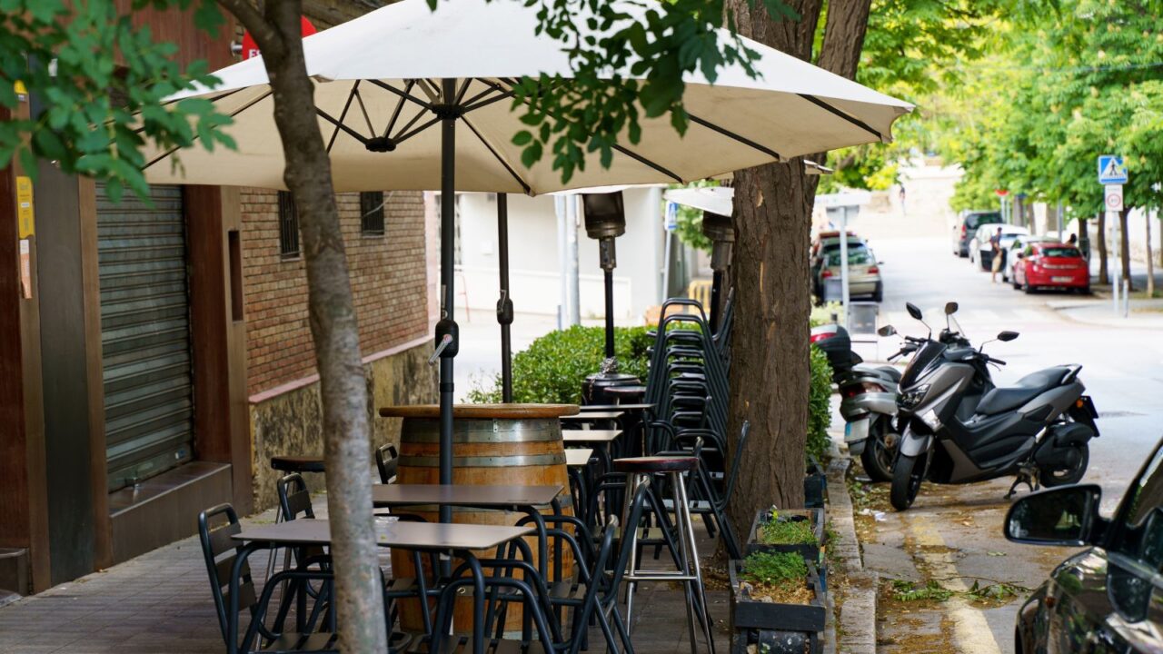 dining under umbrella