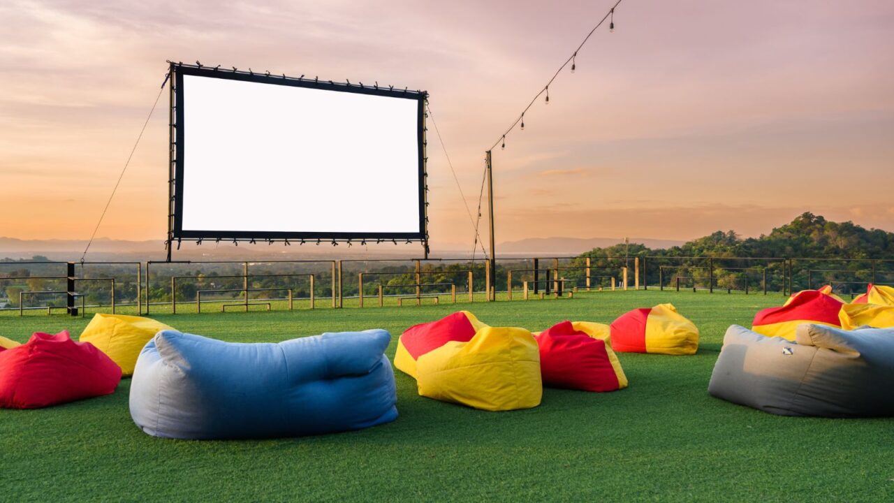 seating arrangement with chairs and beanbag