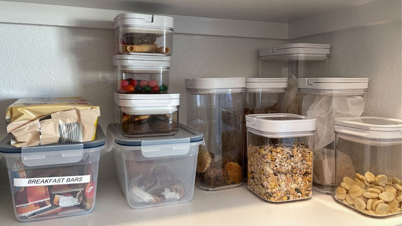 Clean containers for snacks