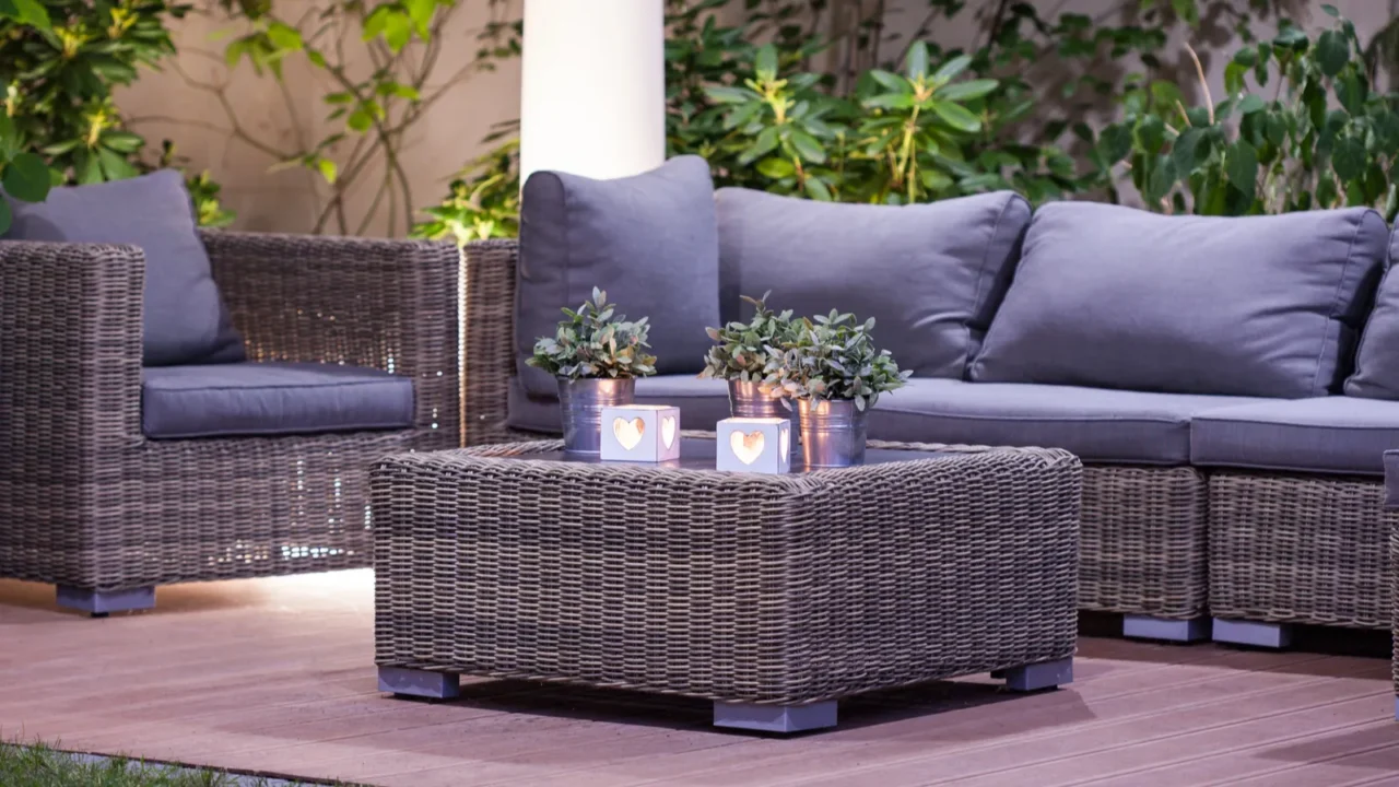 Luxurious rattan garden furnitures