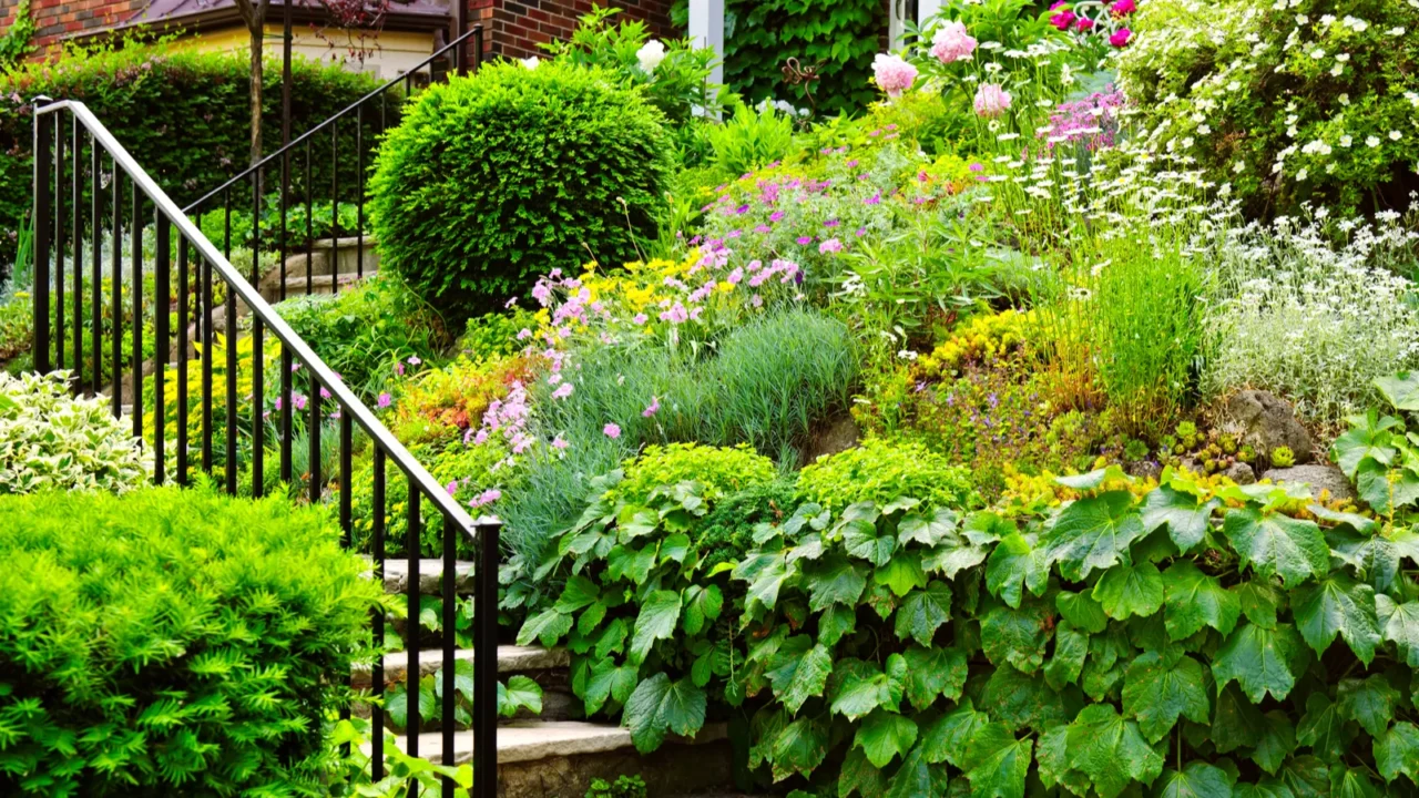 Natural stone garden stairs