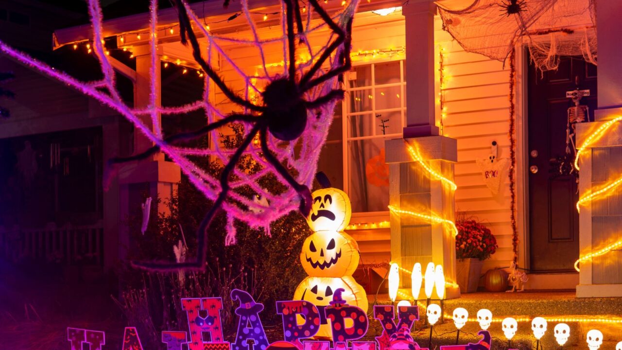 Halloween porch decor