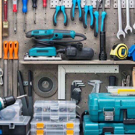 Gifting Practical Tools for Garage Enthusiasts